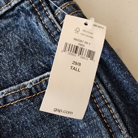 NWT Gap Women's High Rise Cheeky Short Size 8 Tall - Picture 2 of 7